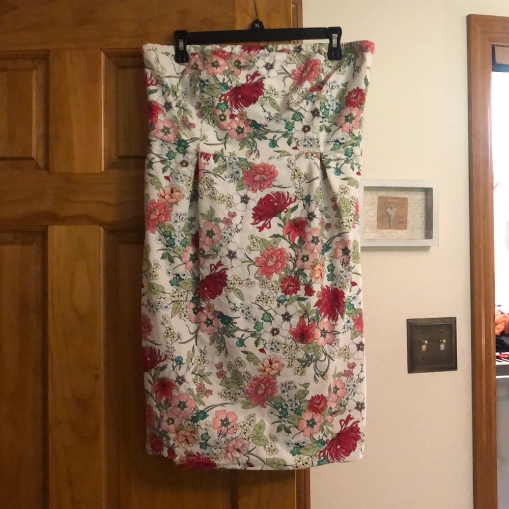 Strapless floral pink dress